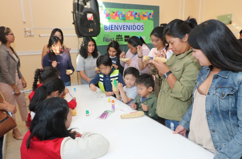  Pequeñas y Pequeños Universitarios de la UATx llevó el taller “Entre mazorcas y sonrisas” a la FILIJ 42