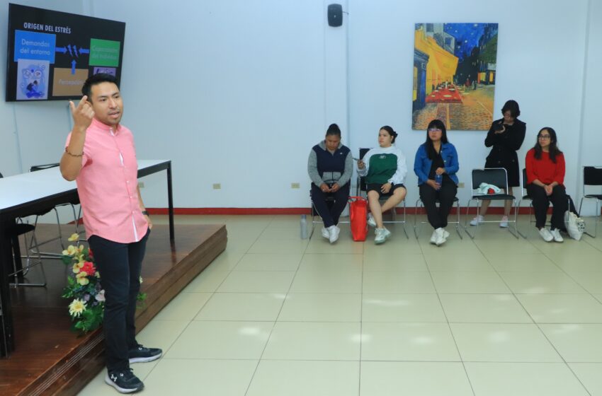  Brindan a estudiantes de Psicología UATx herramientas para manejo del estrés