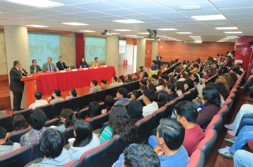  UATx abre la discusión a temas que impactan en la crisis civilizatoria